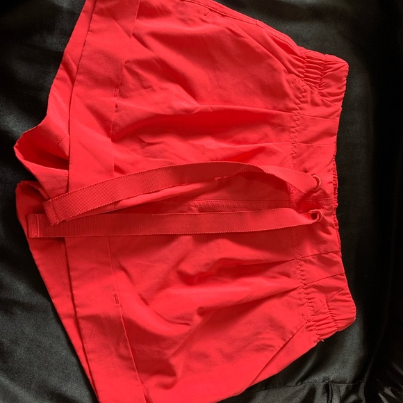 Spring break away short - Lululemon - Picture 3 of 5